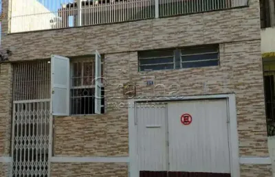 Casa com 3 quartos à venda na rua olavo bilac, 626, farroupilha, porto alegre por r$ 947.000