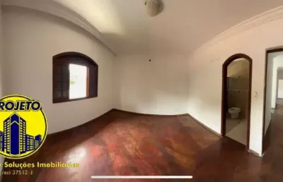 Casa com 5 quartos à venda na Vila Albertina, São Paulo 