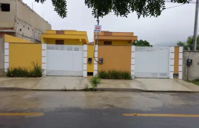 Casa primeira locação - quintal, garagem, dois dormitórios, 01suite - pronta para financiar - documentação ok