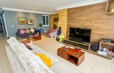Casa com 4 suítes no bairro  de lourdes - porteira fechada
