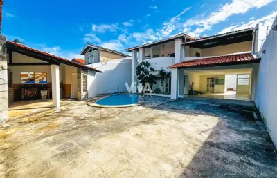 Casa duplex com 5 suítes  no bairro luciano cavalcante