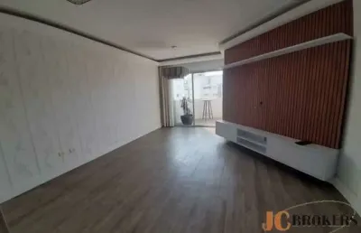 Apartamento com 117 m² de área útil,  3 dormitórios sendo 1 suíte, 2 vagas