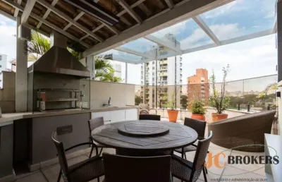 Cobertura duplex totalmente reformada à venda com porteira fechada com 389 m² de área privativa