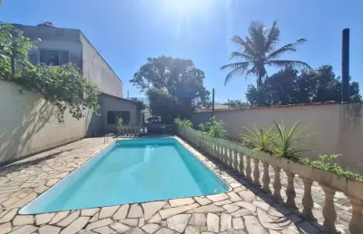 Casa com 3 quartos à venda no Chácara Vista Linda, Bertioga 