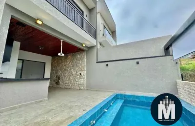 Casa de condomínio com 3 quartos e 3 banheiros à venda, 151m2