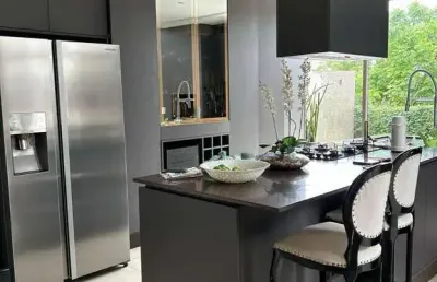 Imóvel para aluguel tem 390 metros quadrados com 4 quartos em alphaville