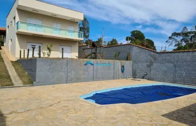 Vende-se casa com 3 dormitórios, terreno de 600 m², quintal com piscina, jarinú sp