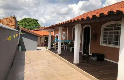 Casa a venda com 2 dormitórios + edicula, amplo quintal, bairro do retiro, jundiaí (avalia permuta)