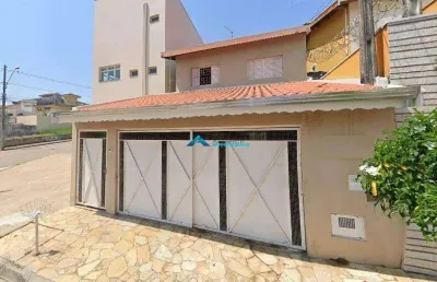 Casa a venda c/ 3 dormitórios, total de 203 m², bairro marambaia ( aceita permuta )