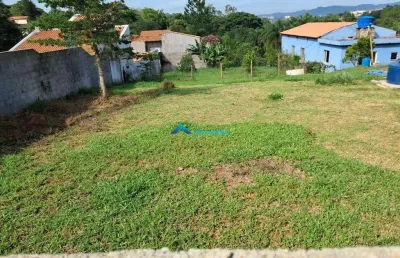 Terreno a venda c/ 800 m², topografia em declive, divisa entre jundiaí / varzea paulista.