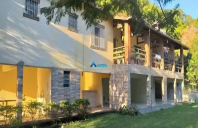 Sitio á venda área de 24.000 m² com duas casas pau arcado campo limpo pta