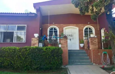 Vende-se casa de 3 dormitórios, 2 salas, no bairro casa branca - jundiai