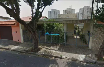 Vende-se casa de 3 dormitórios, 2 vagas, 1 quarto e banheiro no porão, no cidade luíza, jundiai