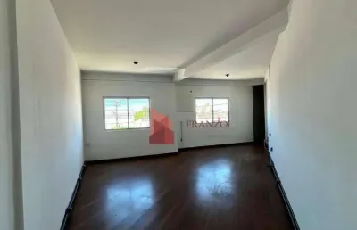 Locação – sala comercial em piso superior no bairro cordeiros