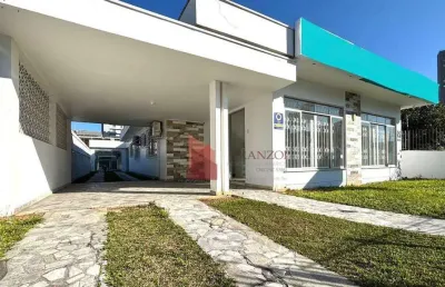 Casa comercial com 8 salas para alugar na Rua Benjamin Franklin Pereira, 25, São João, Itajaí