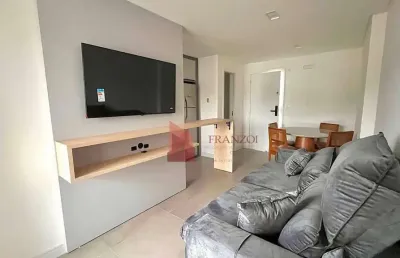 Locação- apartamento mobiliado e equipado/ 1 suíte/ centro de itajaí