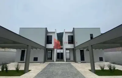 À venda! sobrado de alto padrão com 3 suíte, 135 m² - ressacada - itajaí/sc
