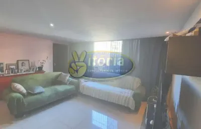 Casa com 3 quartos à venda no Taboão, Diadema 