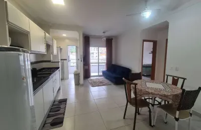 Apartamento à venda com 02 quartos sendo 01 suíte na praia das toninhas em ubatuba/sp.