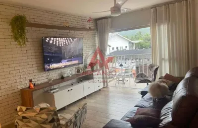 Apartamento padrão, 03 dormitórios, 02 suítes, 02 garagens , ótima localização