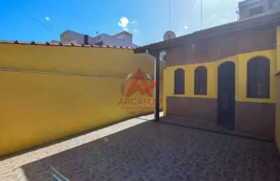Sobrado, 03 dormitórios, 02 suítes, bem localizada em itaguá
