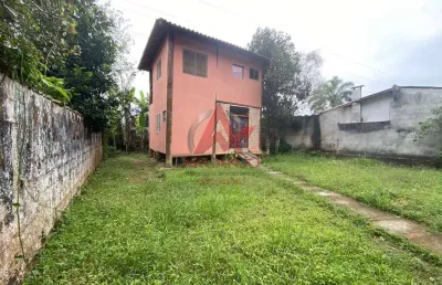 Casa a venda a 700 metros da praia da lagoinha em ubatuba/sp.