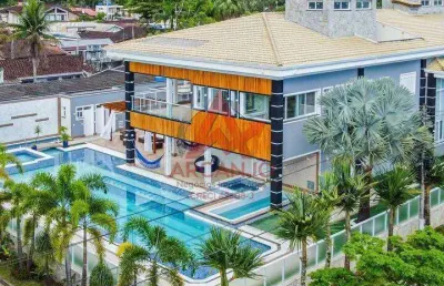 Pedra verde - casa  a venda em condominio fechado com 06 suites na praia do lazaro