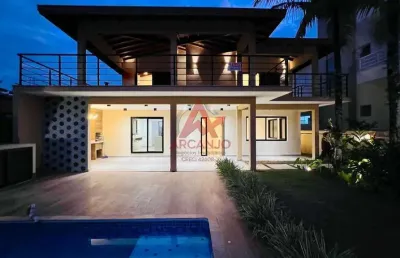 Casa a venda em condominio fechado na praia da lagoinha proximo ao mar