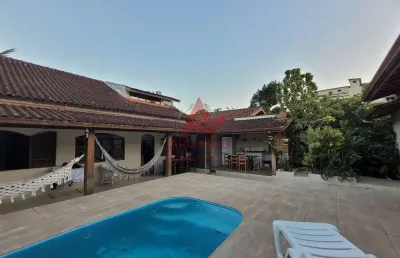 Casa com 6 quartos à venda em Itaguá, Ubatuba 