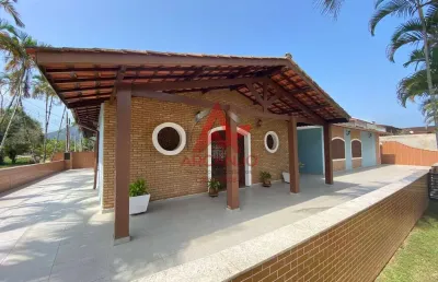Casa a venda na praia da lagoinha com 06 dormitorios