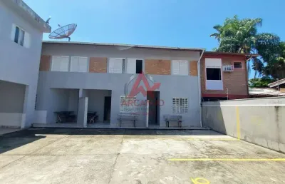 Sobrados individuas 02 quartos, próximo a praia ,área total 378m²