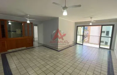 Apartamento para locação anual no centro de ubatuba com 03 dormitórios com 95 m²