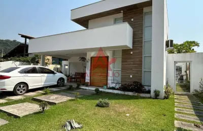 Casa a venda em condomínio fechado com 4 dormitórios em ubatuba-sp