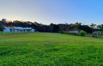 Lindo terreno a venda com 2.590 m2 no condomínio green village| cambé-pr