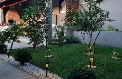 Casa sobrado de esquina a 3 minutos do parque ecológico