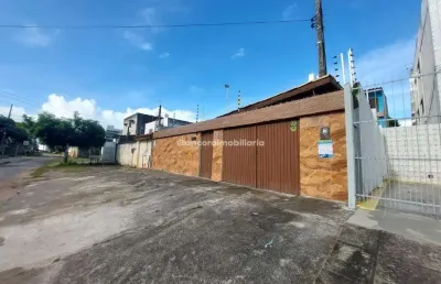 Ótima casa a venda no bairro de casa caiada olinda com 248 metros quadrados distribuídos em dois pavimentos.