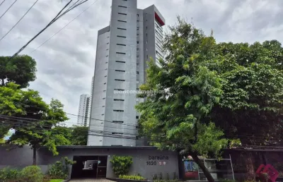 Imóvel impecável de 308 m², localizado no charmoso bairro de casa forte!