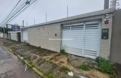 Casa com 3 quartos, 3 suítes, e 3 vagas de garagem a venda na imbiribeira