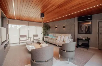 Casa com 4 quartos à venda na Avenida Luiz Rosseto, 165, Caravelle, Londrina
