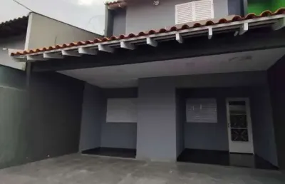 Casa com 3 quartos para alugar na Rua Emílio Vizentin, 100, Portal de Versalhes 2, Londrina