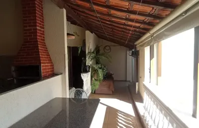 Casa com 3 quartos à venda na Rua Maria Palmira Ferreira Ivo, Bosque dos Eucaliptos, São José dos Campos