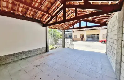 Casa com 3 quartos à venda na Rua Quinze de Novembro, 22, Centro, Jacareí