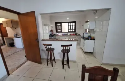 Casa com 5 quartos à venda no Jardim América, São José dos Campos 