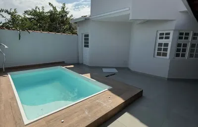 Casa com 3 quartos à venda na Rua Octávio Martins, 11, Jardim Altos de Santana I, Jacareí