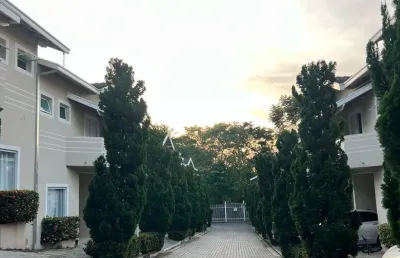 Casa em condomínio fechado com 3 quartos à venda na Avenida dos Tangarás, 22, Jardim Uirá, São José dos Campos