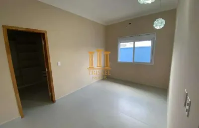 Casa em condomínio 3 dorm com 2 suítes e piscina - ca182