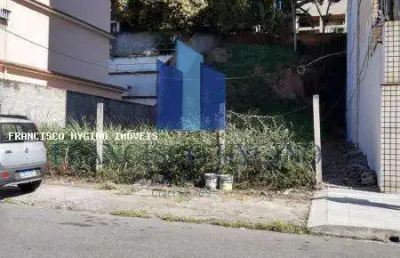 Terreno à venda no Jardim Amália, Volta Redonda 
