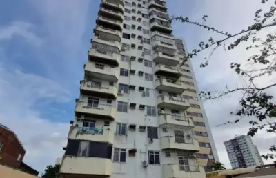 Apartamento com 3 quartos para alugar na Avenida Governador José Malcher, 2271, Nazaré, Belém