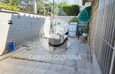 Casa a venda com 3 quartos e terraço bairro duque de caxias rj