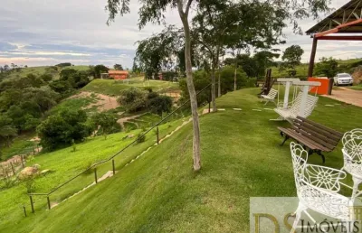 Sítio com 2 alqueires, próximo ao condomínio campos de santo antônio, 8 baias, 1 redondel, 6 piquetes, horta, pomar, galinheiro, poço e etc